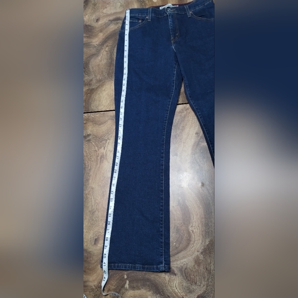 Levi's 550 Dark Blue Women's Boot Cut Jeans (8M) - Picture 3 of 13